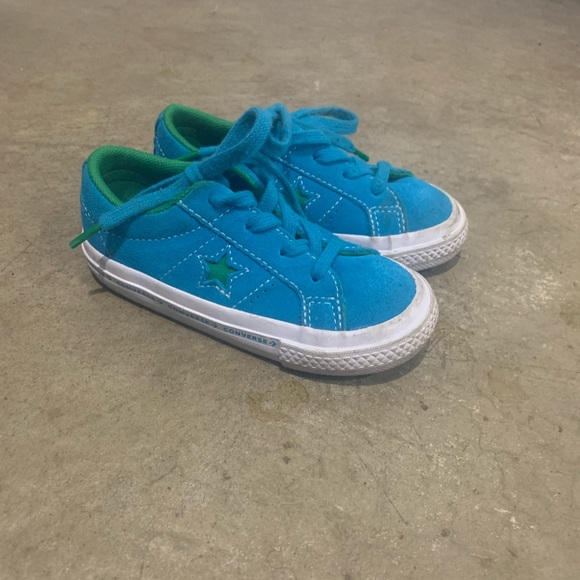 Blue and green toddler converse sneakers - Picture 2 of 5